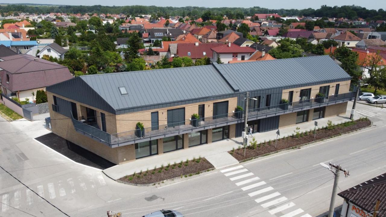 Project Ik Luxury Apartments Sered' Екстериор снимка